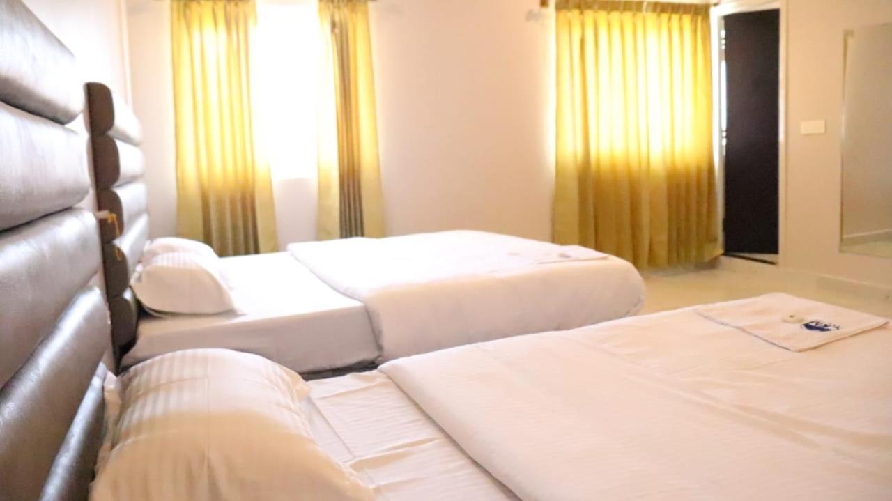 Ckm Town Inn Chikmagalur Bagian luar foto